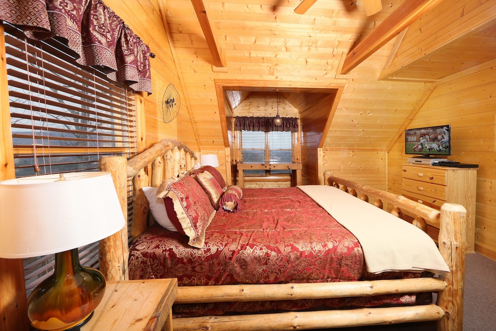 Rising Eagle Lodge by RedAwning
