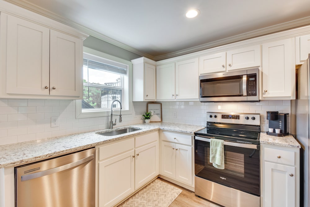 Walk to Main St & River: Downtown Helen Condo