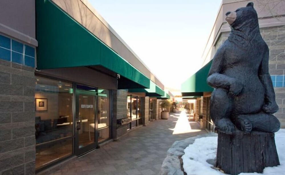 Lake Tahoe Vacations - Resort at Squaw Creek Penthouse 808 - Property Image 15