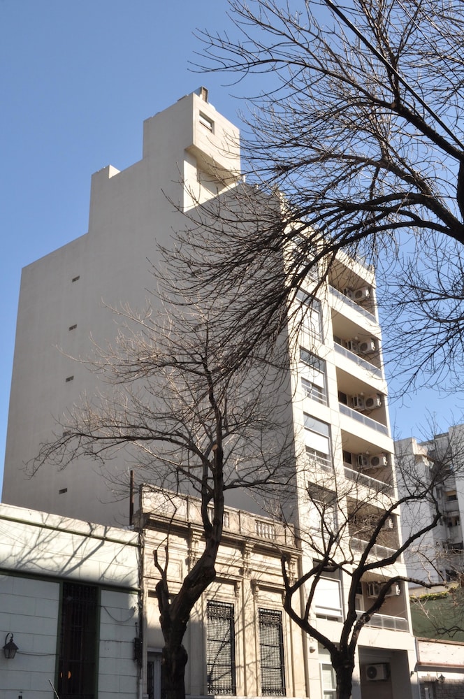 Cimma Suites Apart-Hotel
