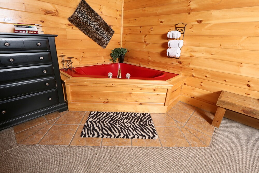 Wild Adventures - One Bedroom Cabin
