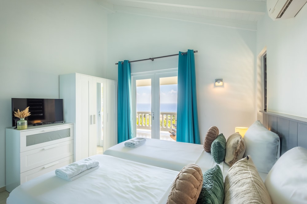 Coral Estate Holidays