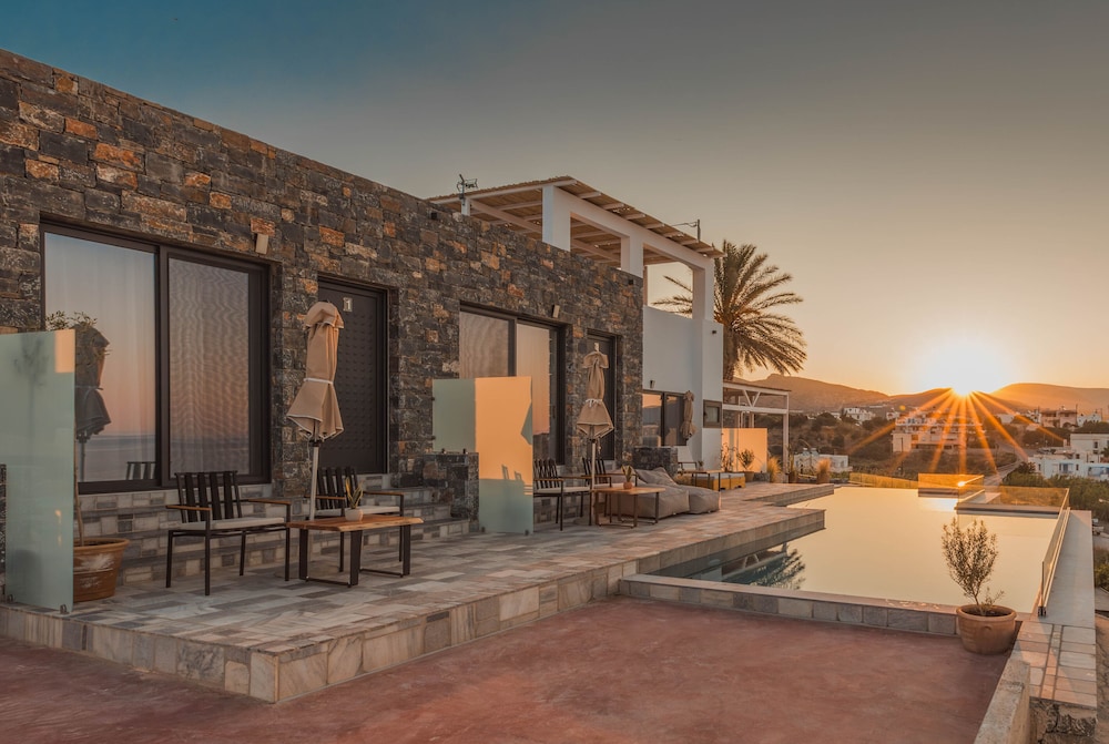 Plakakia Luxury Apartments