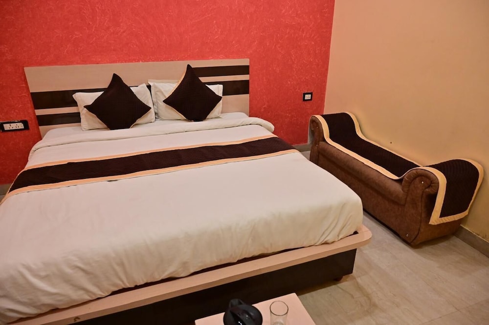Hotel Siddhi Vinayak Varanasi
