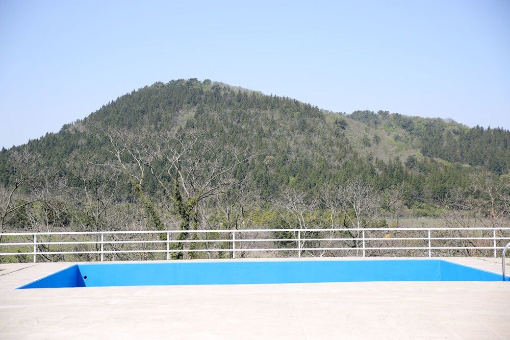Geomunoreum Hostel