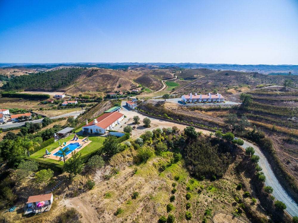 Hotel Nave Redonda do Cerro - Image 1