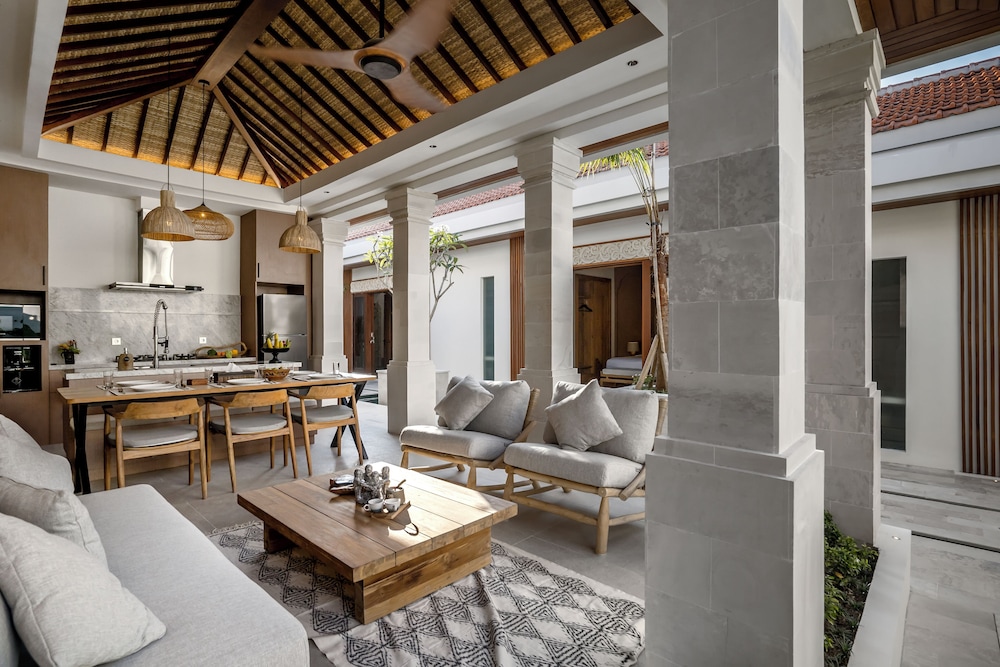 Villa Advaya