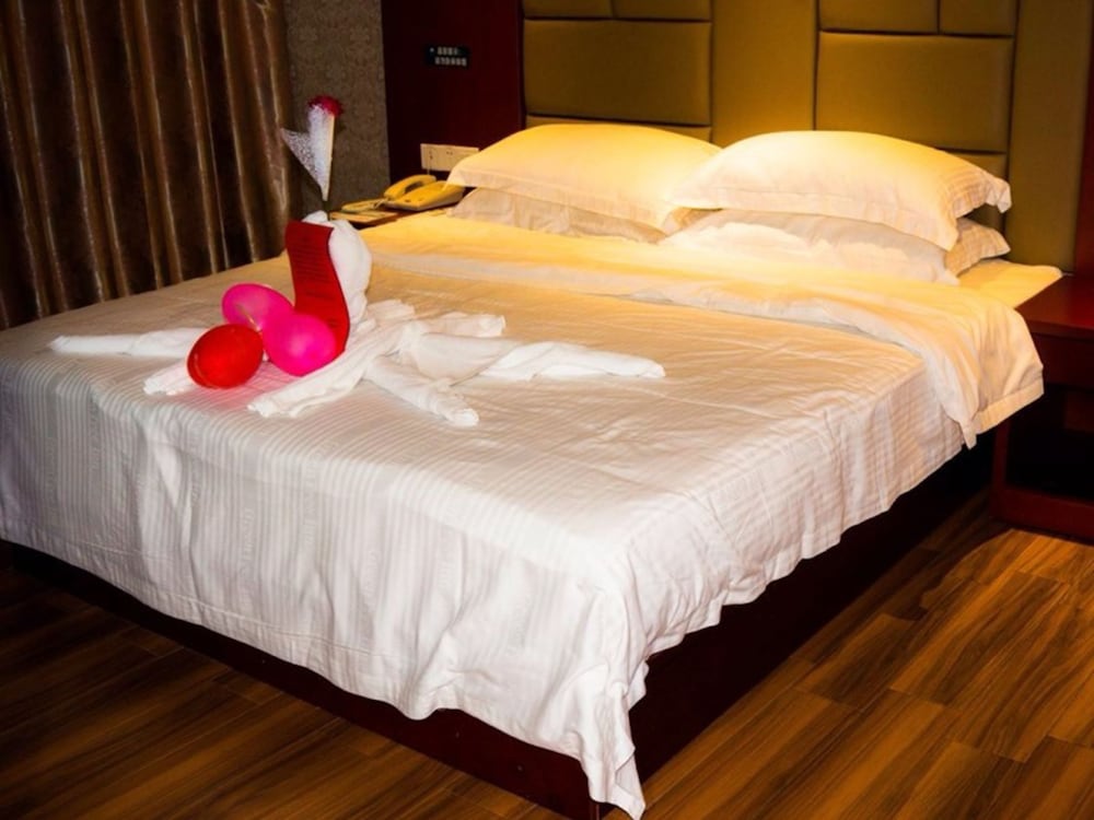GreenTree Inn GanZhou Zhanggong District SanKang Temple RT-MART Express Hotel