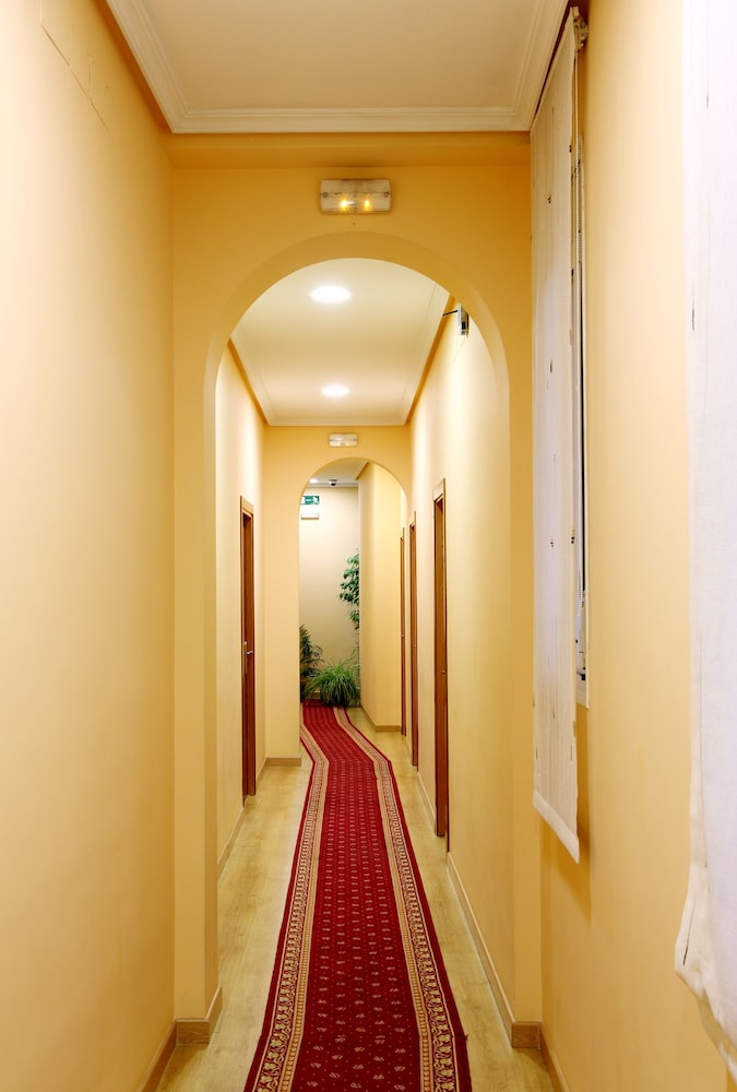 Hostal Sil & Serranos