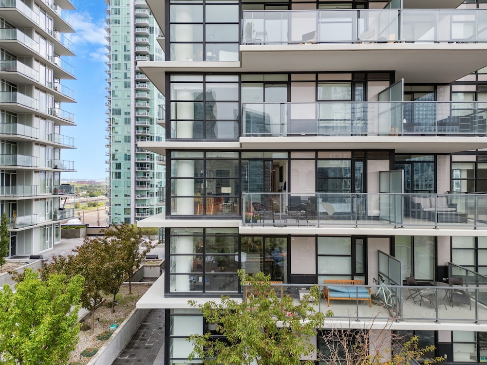 NEW The Draper Luxury Unit Prime Location-4