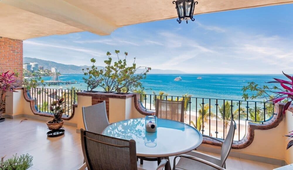 Ocean View 2Br Condo-balcony-beach-pool - 603
