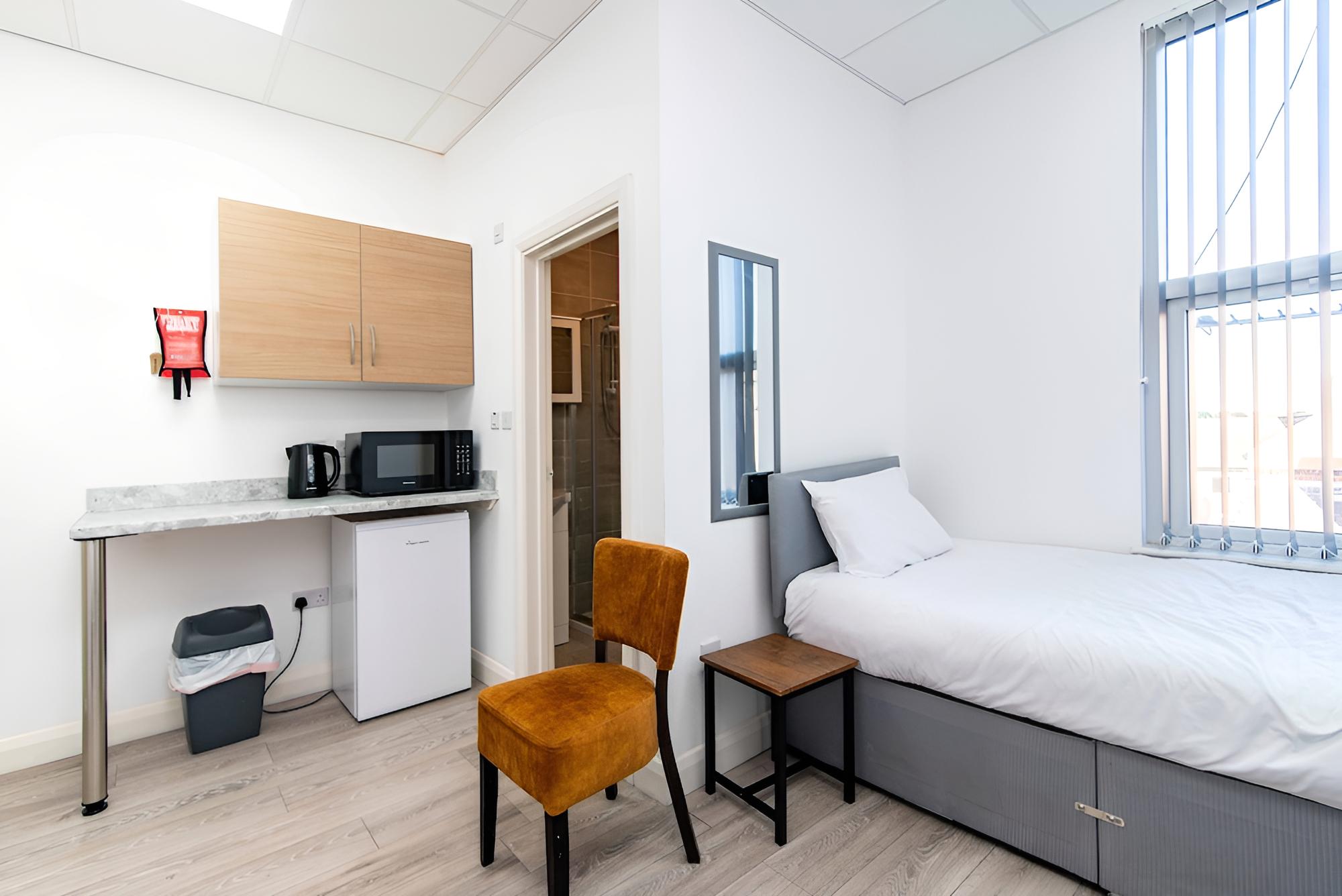 Nottingham Vacations - Hucknall Short Stays - Property Image 5