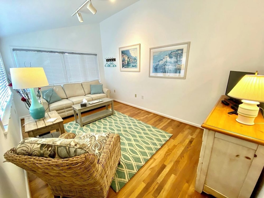 Park Avenue 105