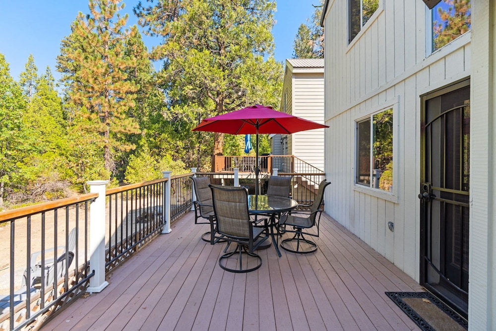 Silverstone Cabin view 2