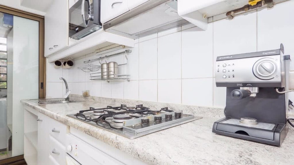 Carmencita St I Classic 1 Bedroom Apartment in El Golf