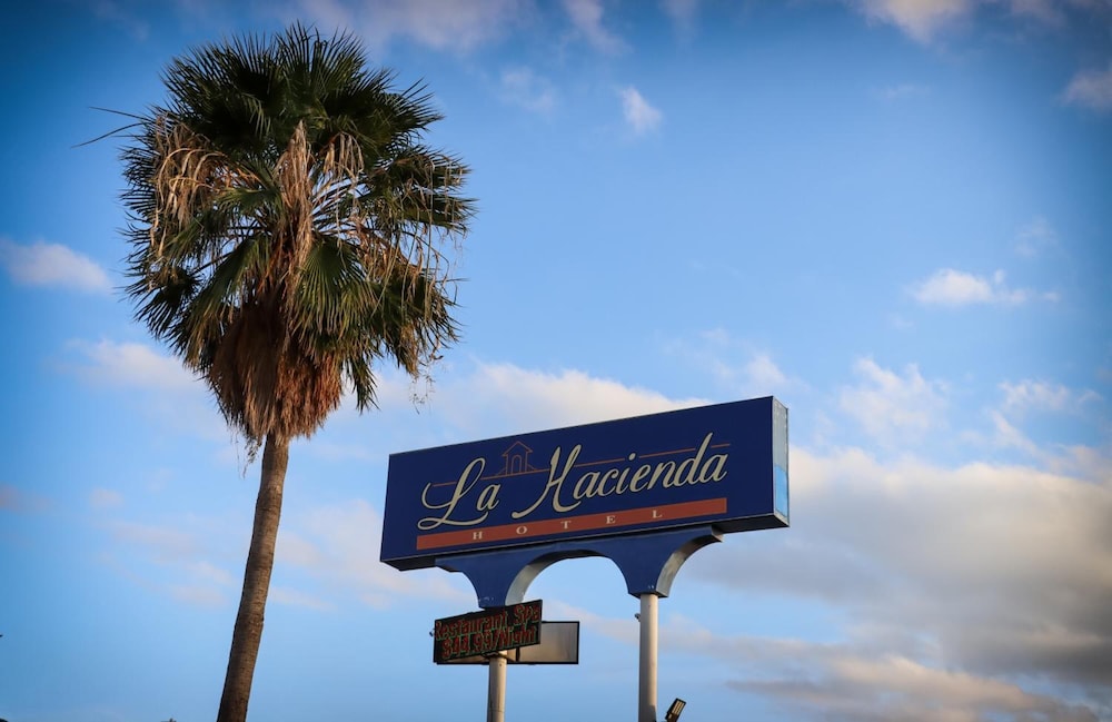 La Hacienda Hotel