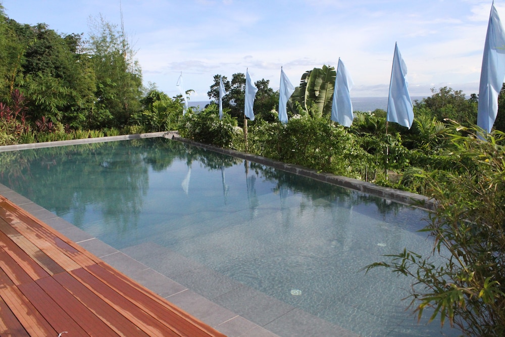 Ocean Suites Boutique Hotel