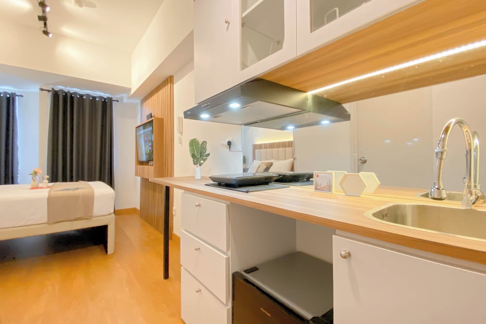 Cozy Studio at 37th Floor Tokyo Riverside PIK 2 Apartment