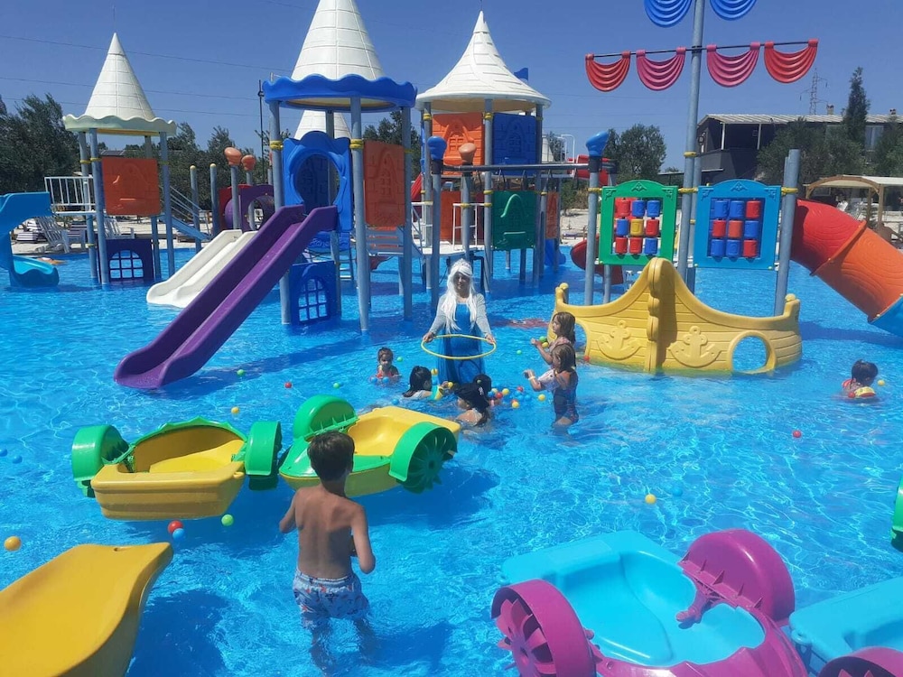 SİMLARDA AQUAPARK OTEL