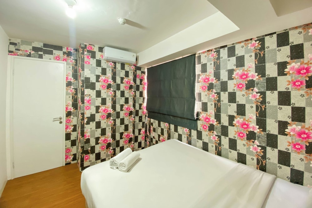 Comfort Living And Modern 2Br At Bassura City Apartment