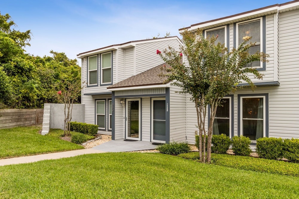 Fernandina Shores 6355 2 Bedroom Condo