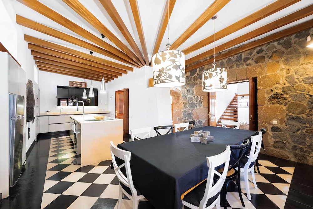 Casa Rural Hero With 5 Bedrooms and 4 Bathrooms