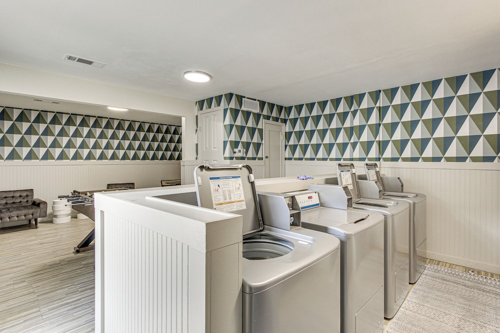 Walk to Ocean Springs Beach: Condo w/ Pool!