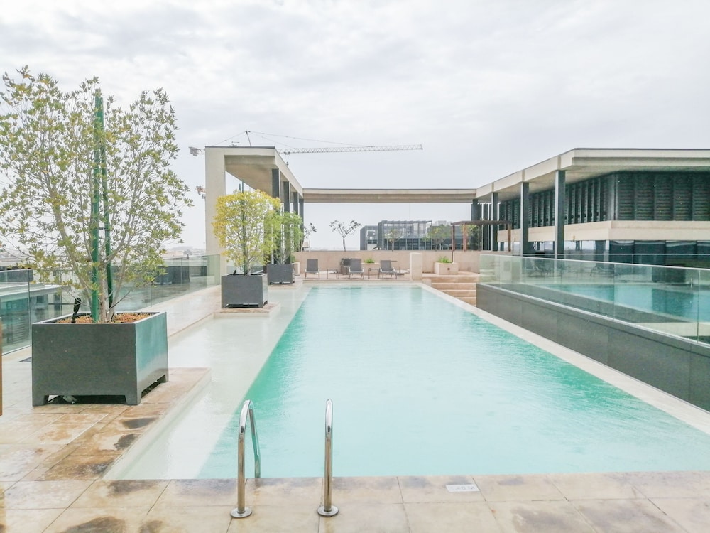 Nasma Luxury Stays - City Walk