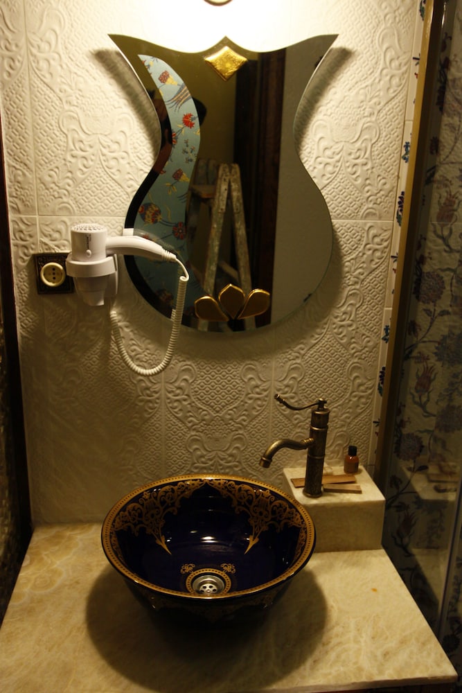 Elif Hatun Konagi - Image 40