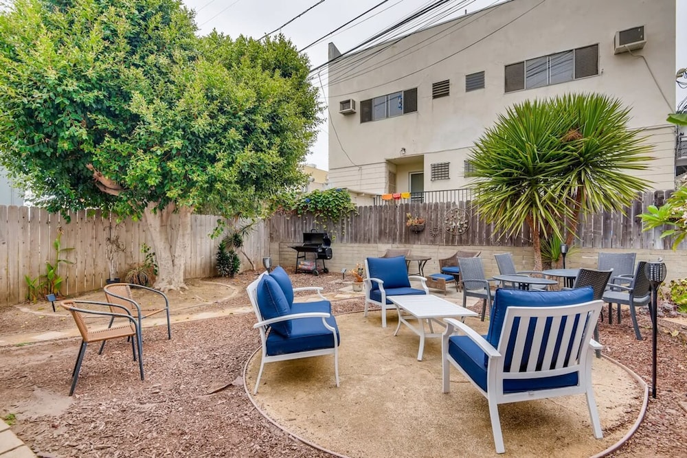 Walk To Beach 2BR Top Location - AA