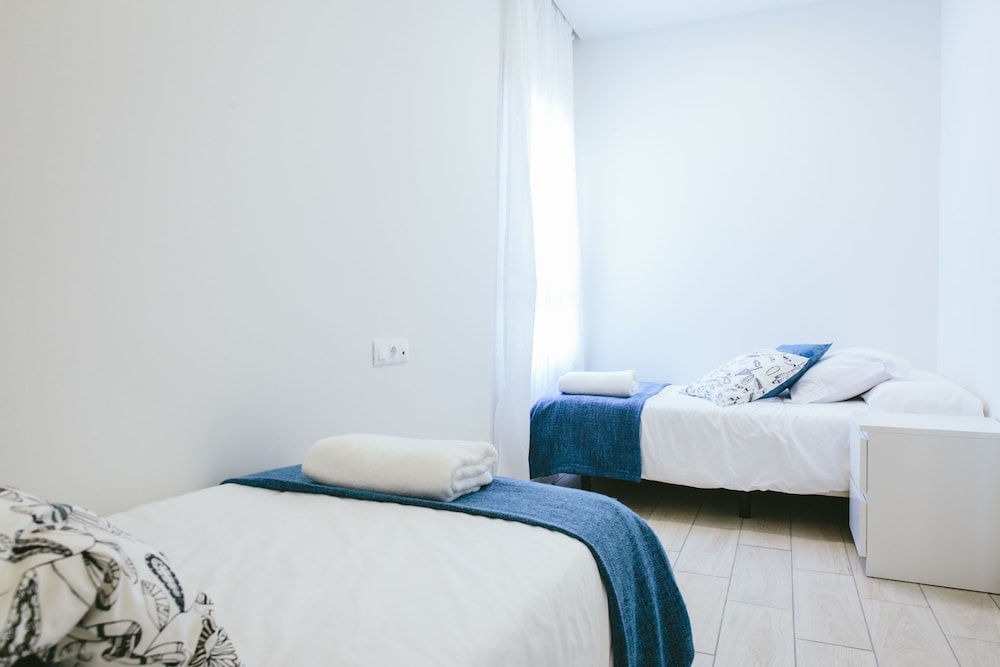 Apartamentos Poeta Quintana