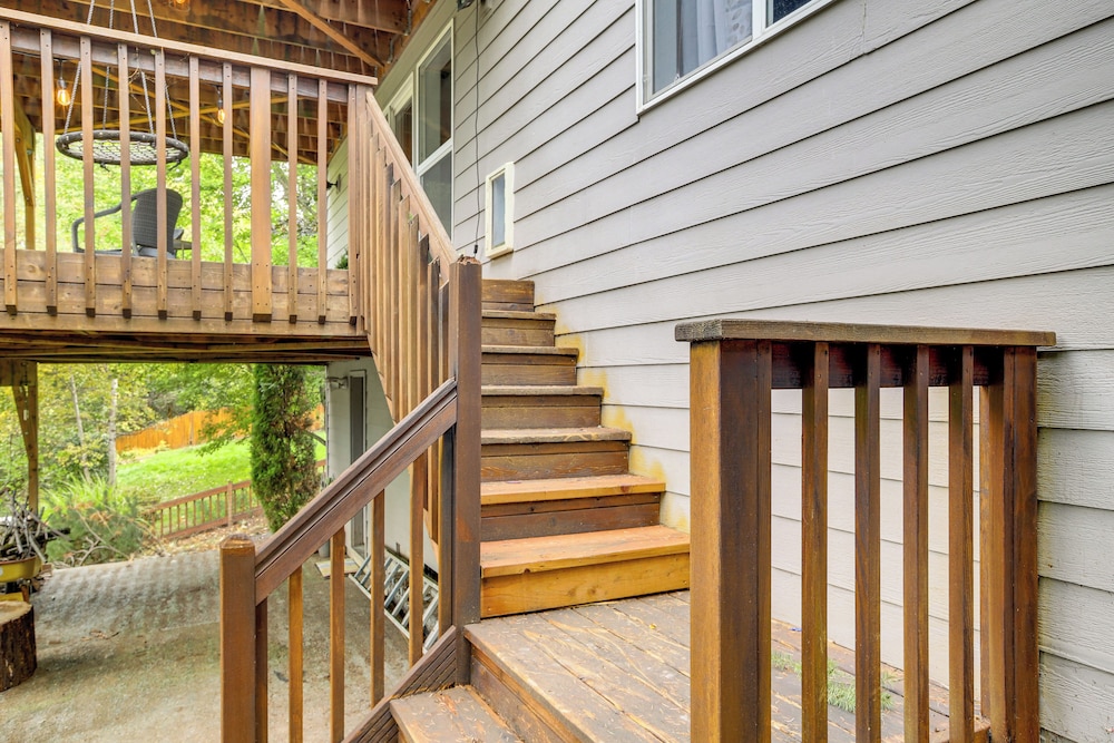 Commuter-friendly Vancouver Rental w/ Yard