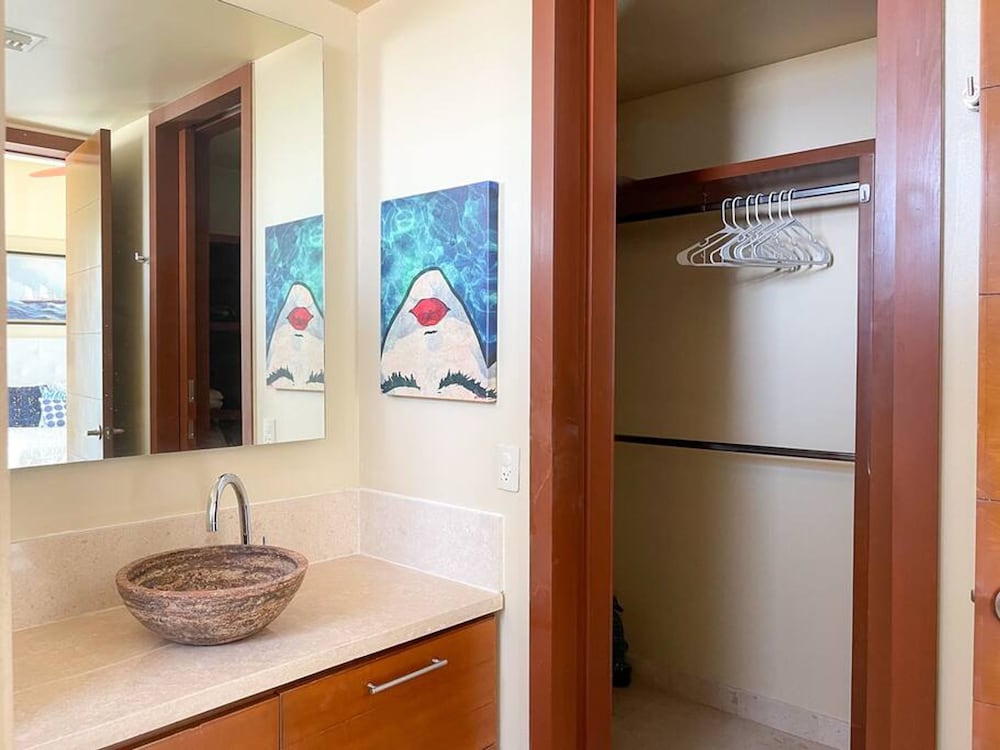 Oceanfront Gem With Pools Private Beach