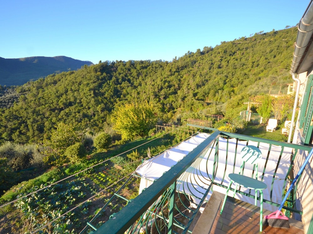 Small House in the Hills for Beautiful Walks Near the Sea view 3