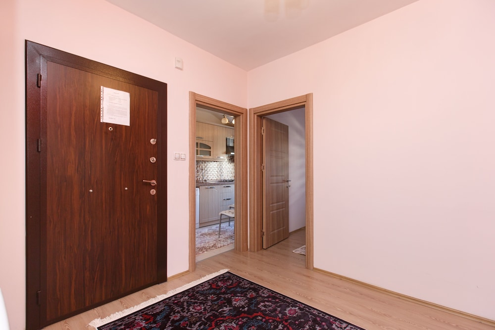 Guven Suite House