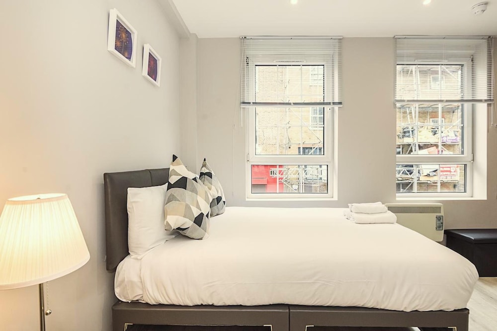 Toynbee Street Ro 2 · Cozy Room Near Whitechapel Gallery