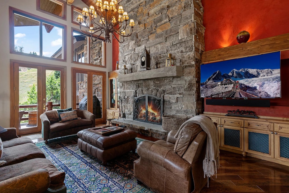 La Maconnerie at Deer Valley Resort - Four Bedroom Condo with Hot Tub #3 4 Condo