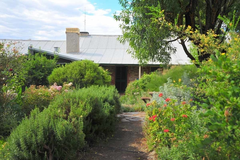 Emma Tiver Heritage Cottage