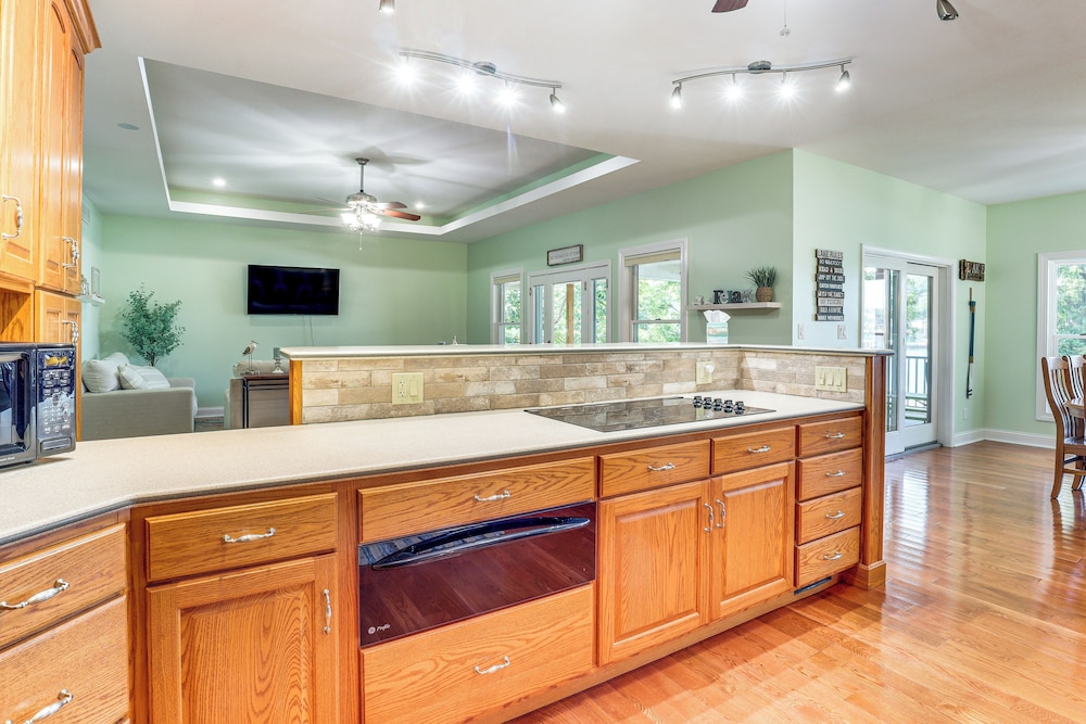 Water-view Deck! Family Home on Lake of the Ozarks