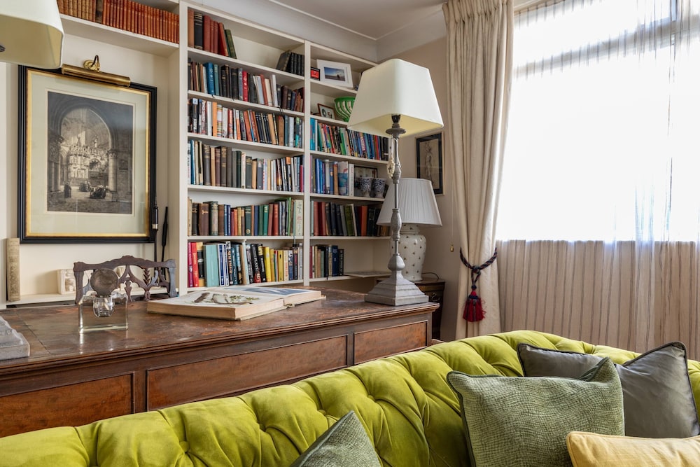 Courtfield Mews by Onefinestay