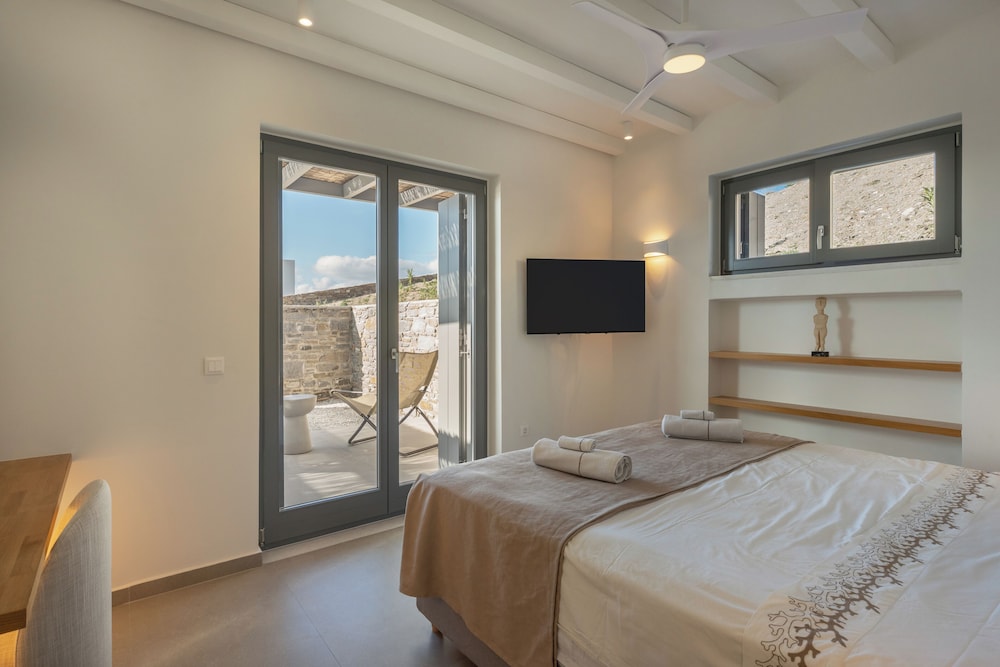 AVERA VILLAS