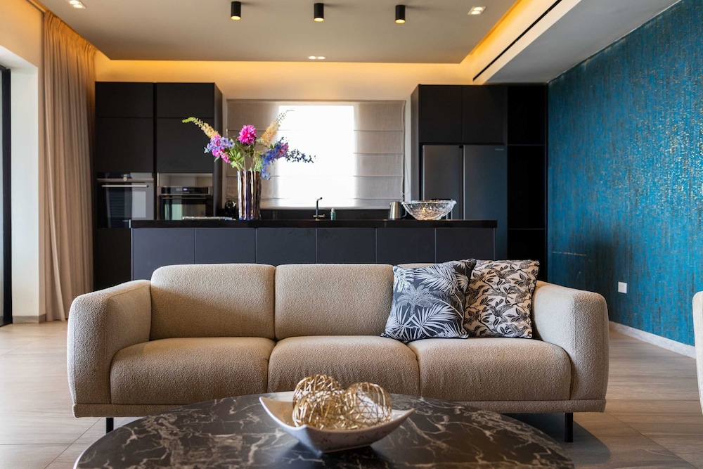 NEW Luxury Ocean View Stay at The Shore Blue Bay