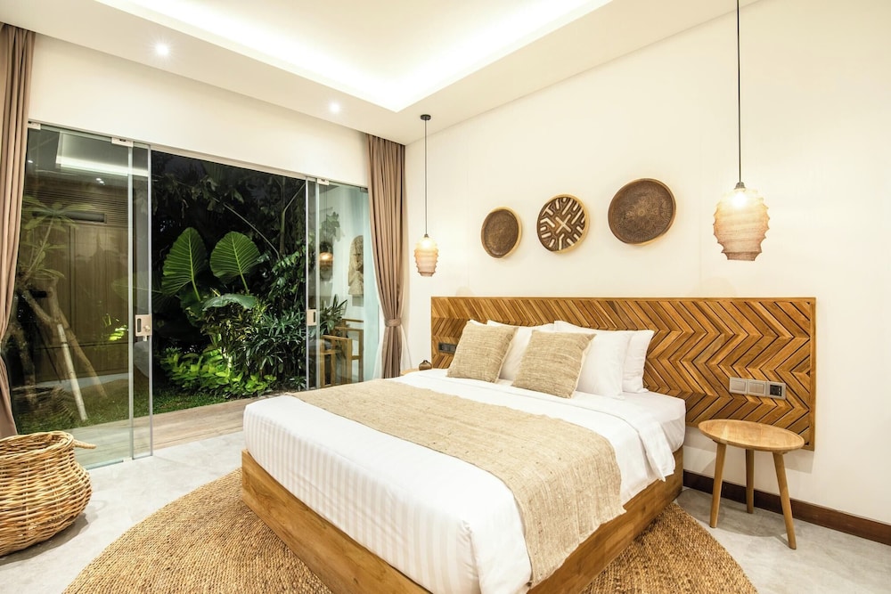 Brand New 4br Villa 400 to Finns Canggu