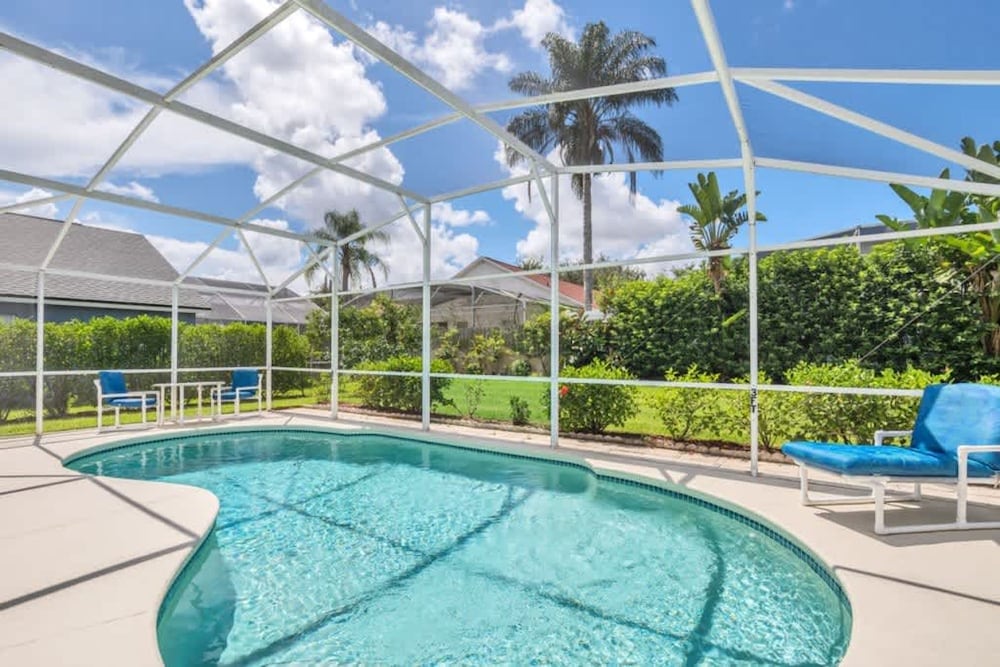 Minutes From Disney Themed 2 Bd Villa With Private Pool