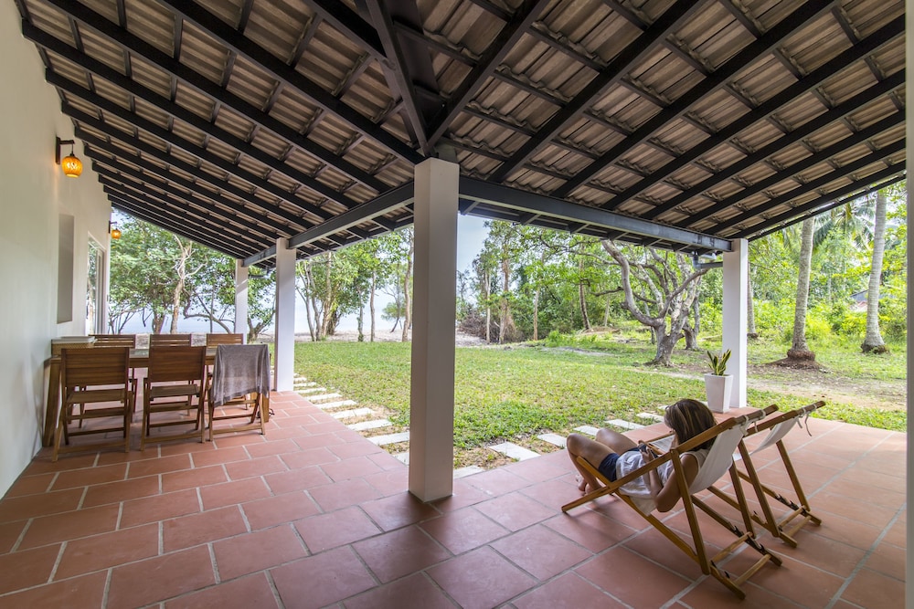 Cashew Cashew Villa