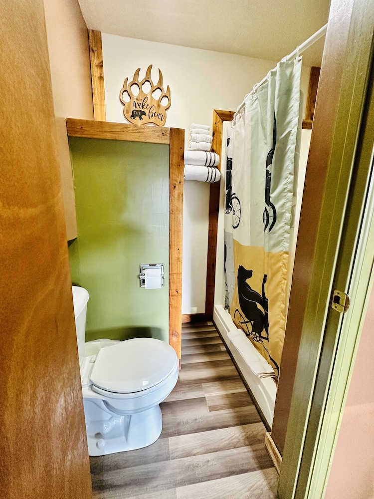 Moosehead Lodge & Cabins