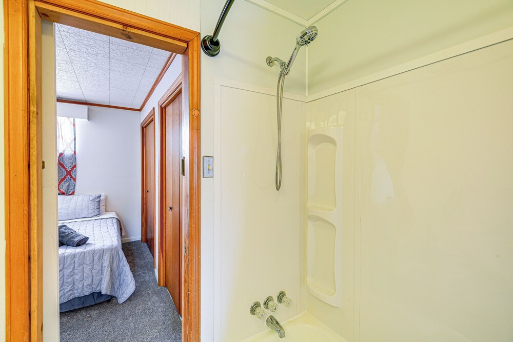 Walkable Townhome: 'M on Main' in Wytheville
