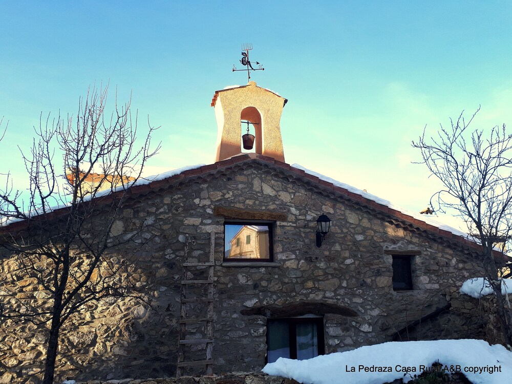 Photo 12