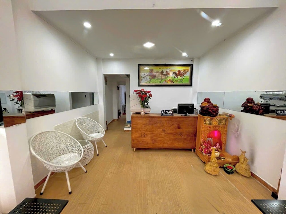 Chau Giang Hostel