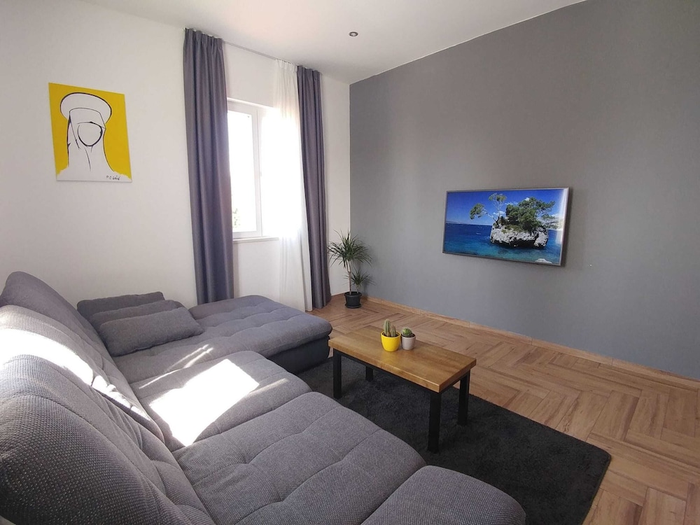 Comfortable Apartment in Cavtat With Balcony view 3